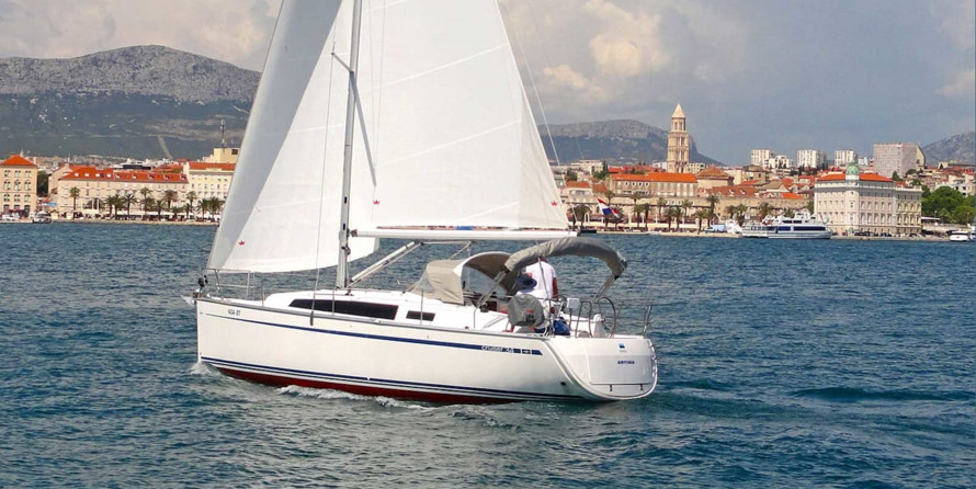 Bavaria CRUISER 34