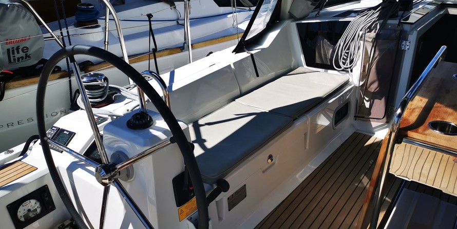 Beneteau Oceanis 41.1