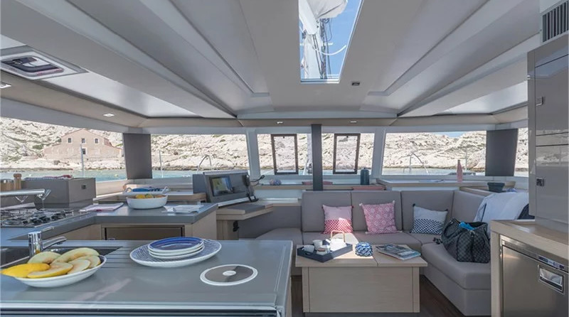 Fountaine Pajot Astrea 42