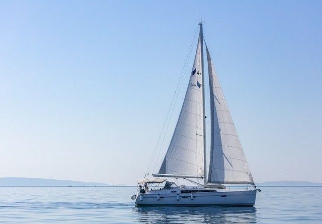 Beneteau Oceanis 38