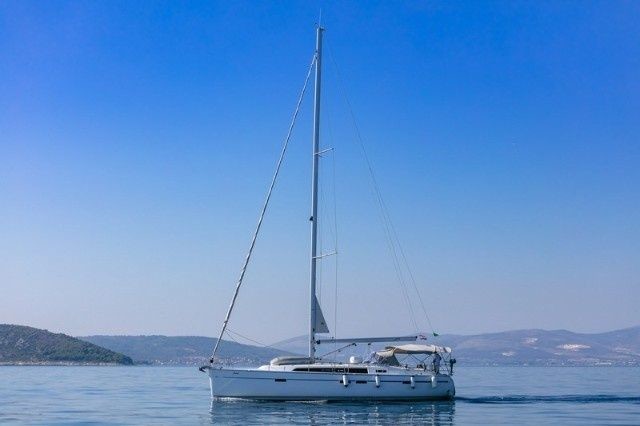 Beneteau Oceanis 38