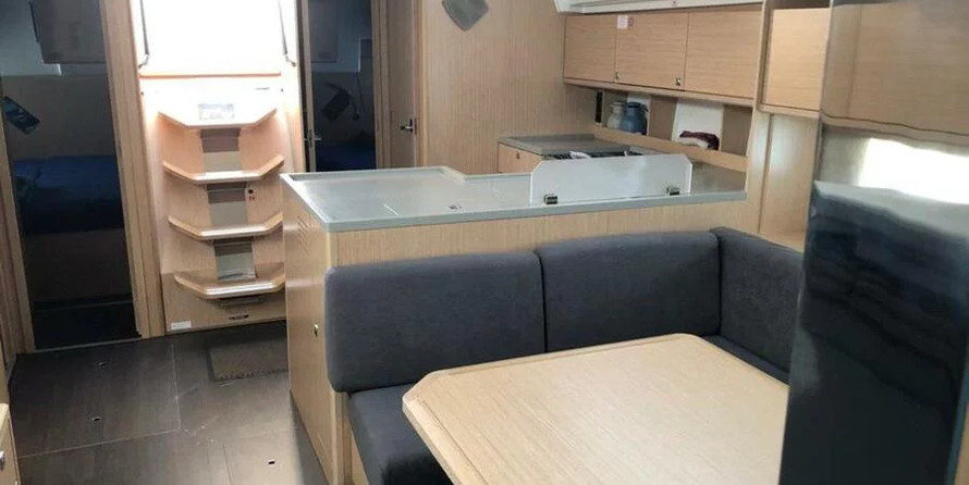 Bavaria C50 Style - 5 cab.