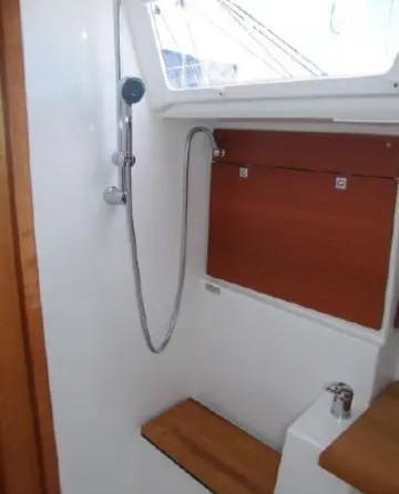Dufour 410