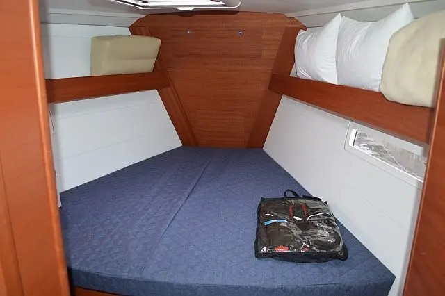Dufour 410