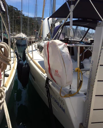 Dufour 410