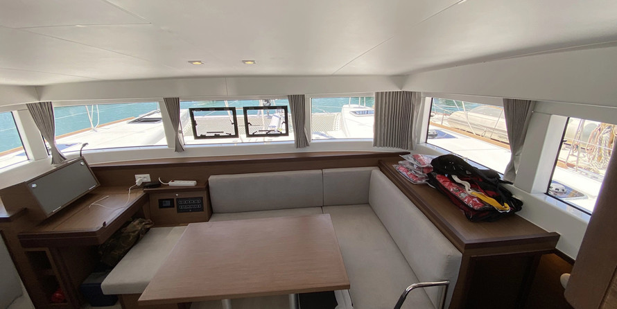 Lagoon 40