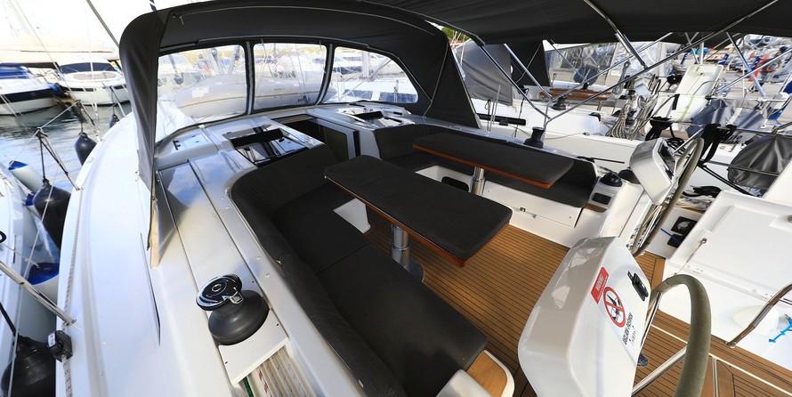 Hanse 508
