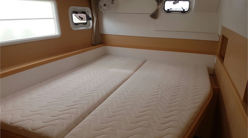 Lagoon 400 S2