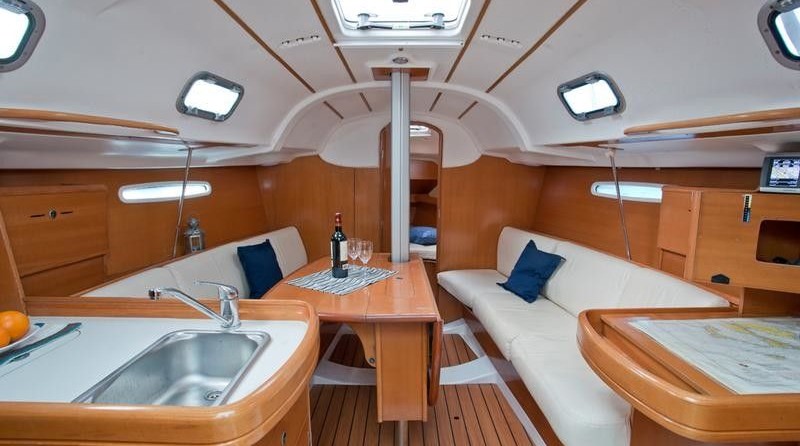 Beneteau First 31.7