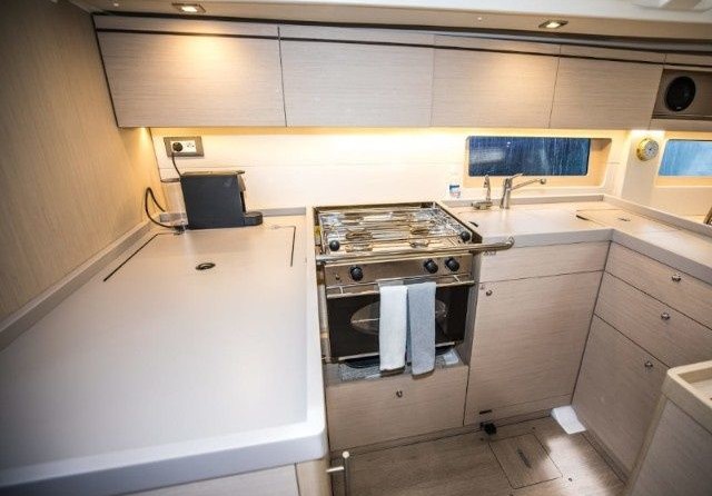 Beneteau Oceanis 51.1