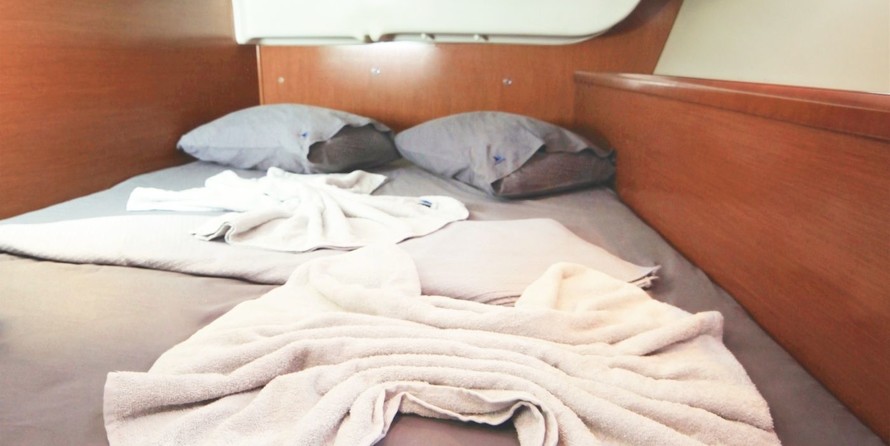 Beneteau Oceanis 40