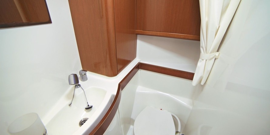 Beneteau Oceanis 40