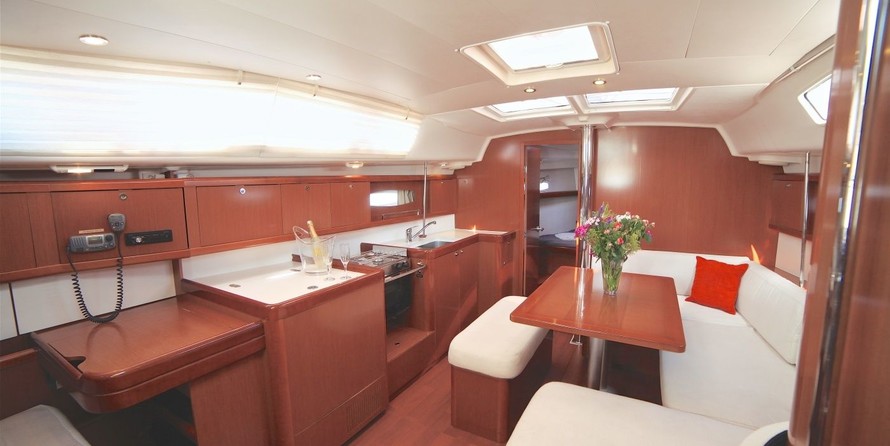 Beneteau Oceanis 40