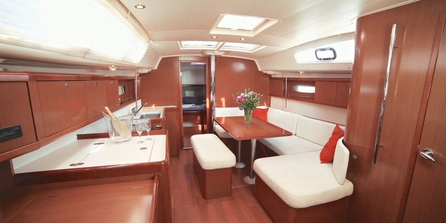 Beneteau Oceanis 40