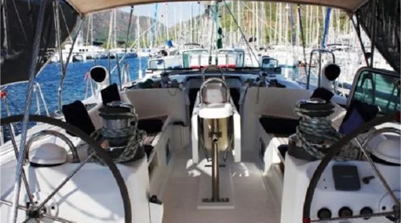 Beneteau 50 (5Cab)