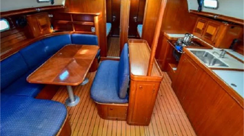 Beneteau 50 (5Cab)