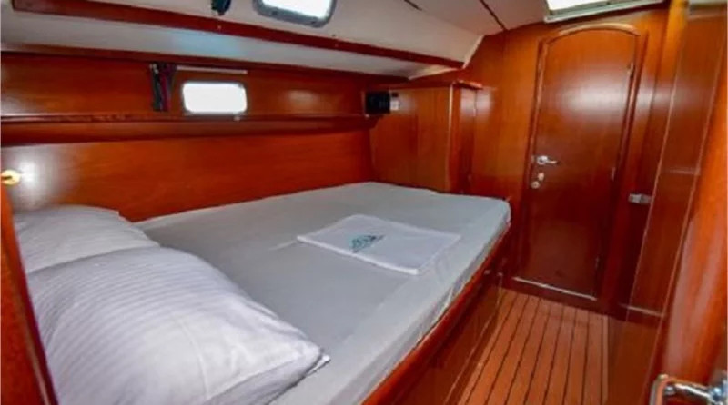 Beneteau 50 (5Cab)