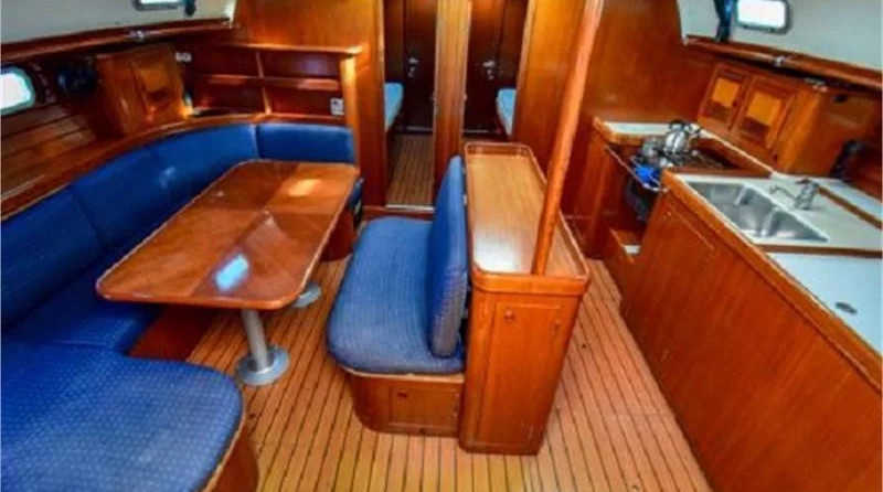 Beneteau 50 (5Cab)
