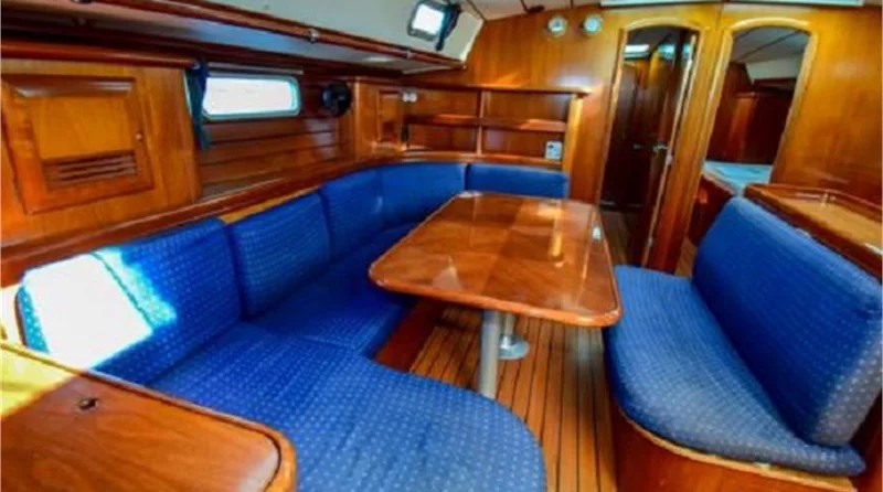 Beneteau 50 (5Cab)