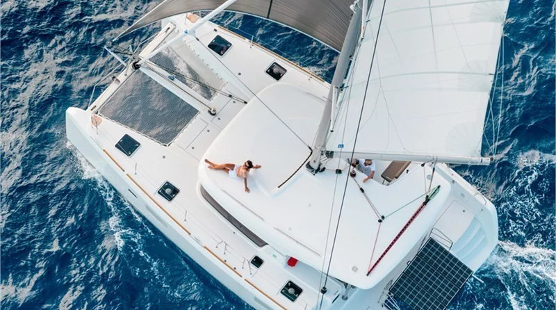 Lagoon 39