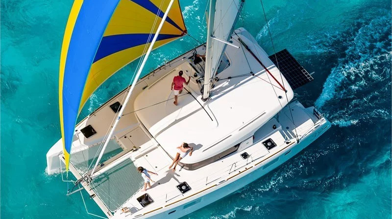 Lagoon 39