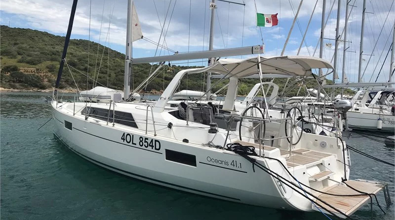 Oceanis 41.1 (3Cab)