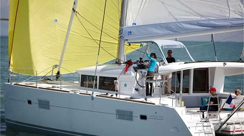 Lagoon 400 (4+2Cab)