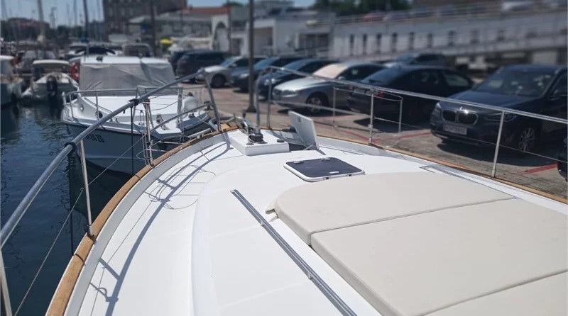 Beneteau Swift Trawler 42