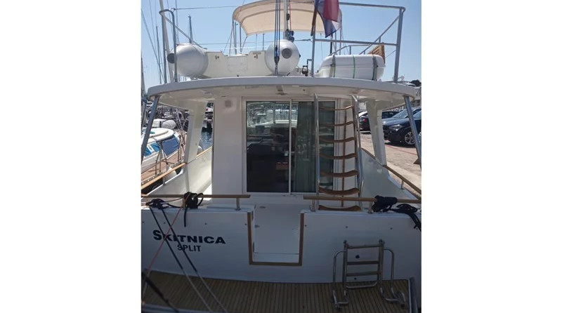 Beneteau Swift Trawler 42