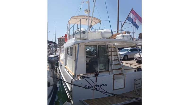 Beneteau Swift Trawler 42