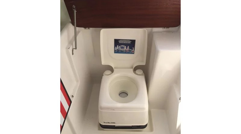 Kelt White Shark 285