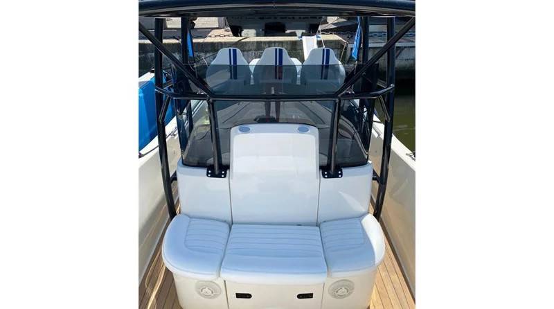 Kelt White Shark 285