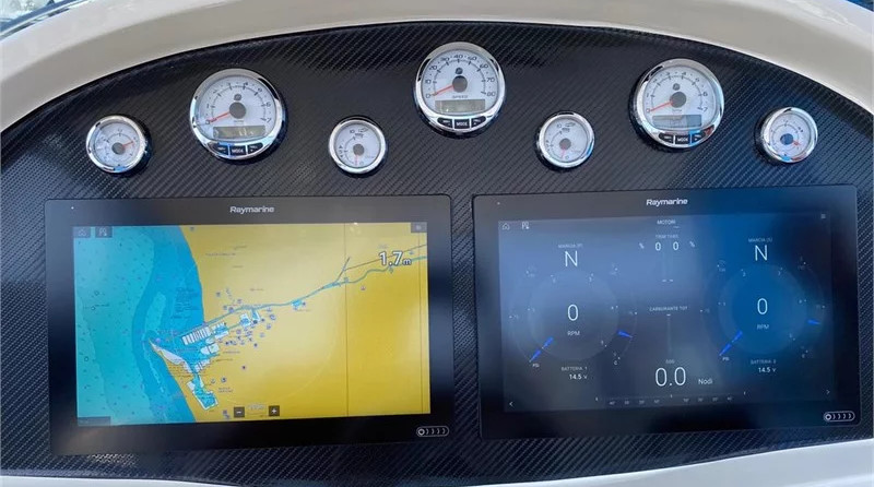 Kelt White Shark 285