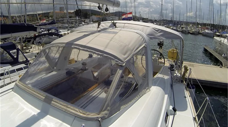 Beneteau Oceanis 50 Family