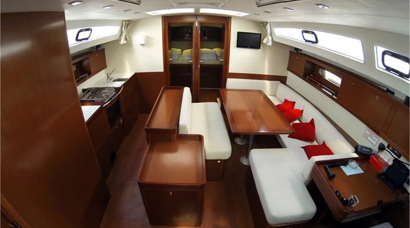 Beneteau Oceanis 50 Family