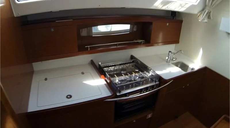 Beneteau Oceanis 50 Family
