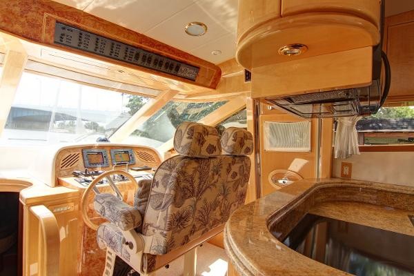 Mckinna 57 pilothouse