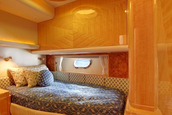 Mckinna 57 pilothouse