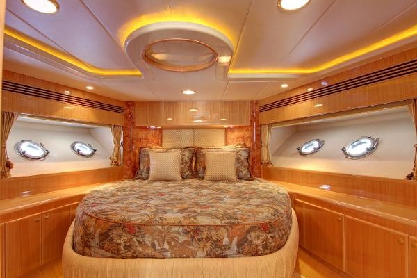 Mckinna 57 pilothouse