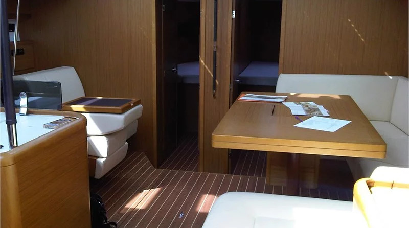 Jeanneau 53