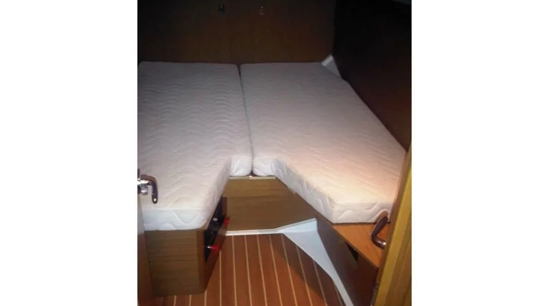 Jeanneau 53
