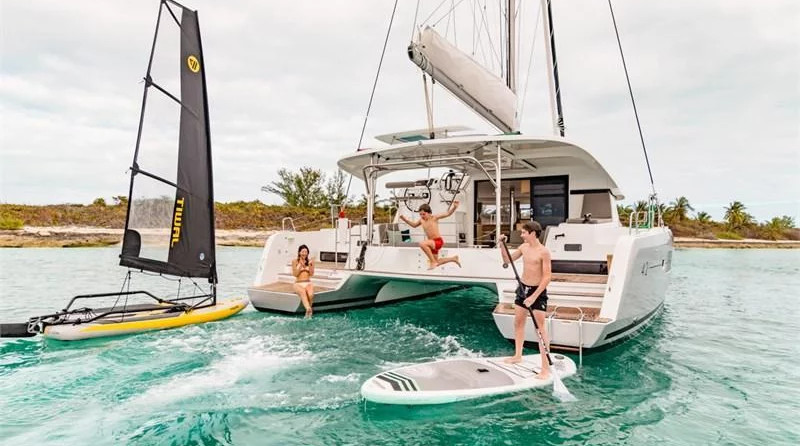 Lagoon 42