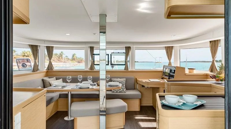 Lagoon 42
