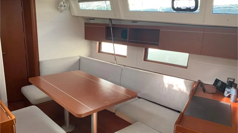 Beneteau Oceanis 461