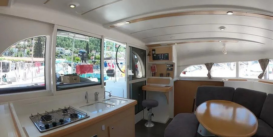 Lagoon 380
