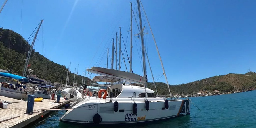 Lagoon 380