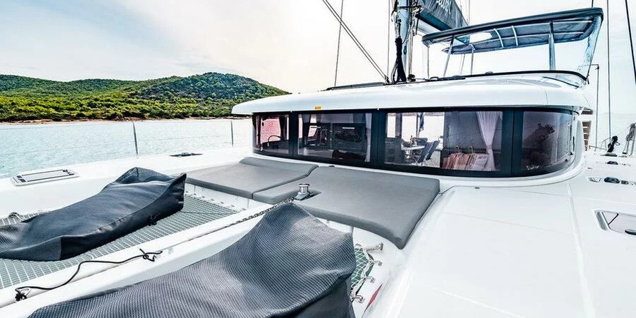 Lagoon 42 - 4 + 2 cab.