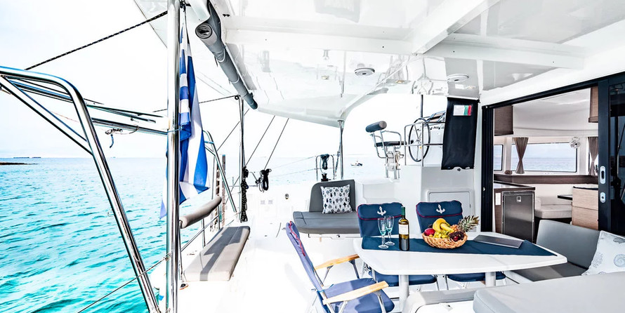 Lagoon 42 - 4 + 2 cab.