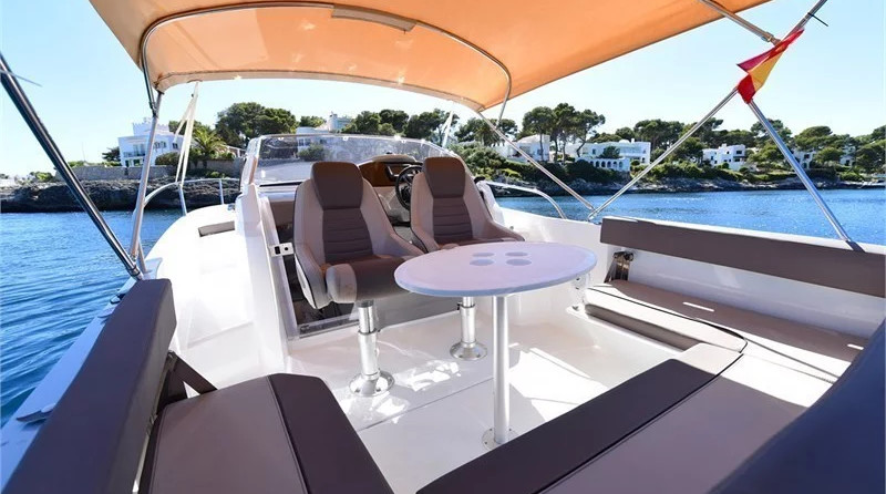 Jeanneau Cap Camarat 7.5 WA