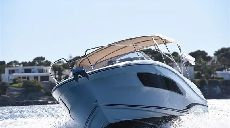 Jeanneau Cap Camarat 7.5 WA